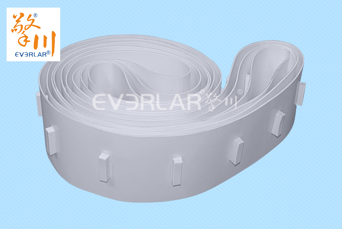 自色PVC輸送帶加導(dǎo)條